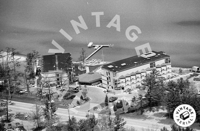 Bakers Acres Motel and Cottages (Waterfront Inn, Tamarack Lodge) - 1980 Waterfront Inn